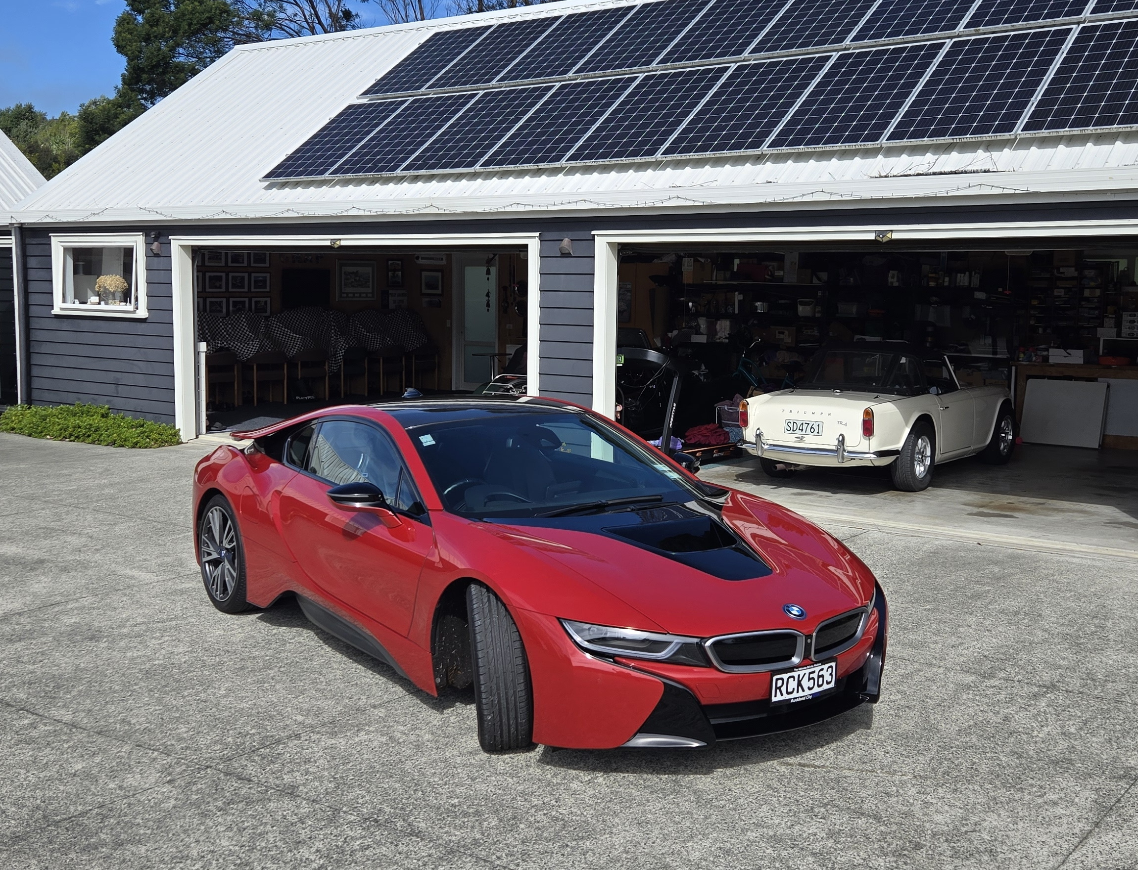 BMW i8